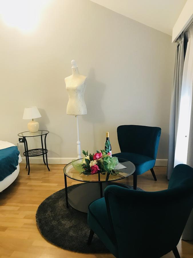 Marina Centro Suite Rimini Ngoại thất bức ảnh