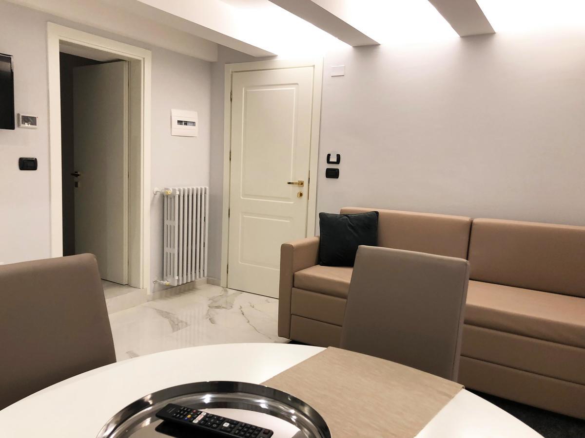 Marina Centro Suite Rimini Ngoại thất bức ảnh